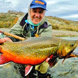 En junio anticipamos las vacaciones de invierno, cerramos una temporada de pesca y abrimos otra. También, turismo, aventura y servicios.