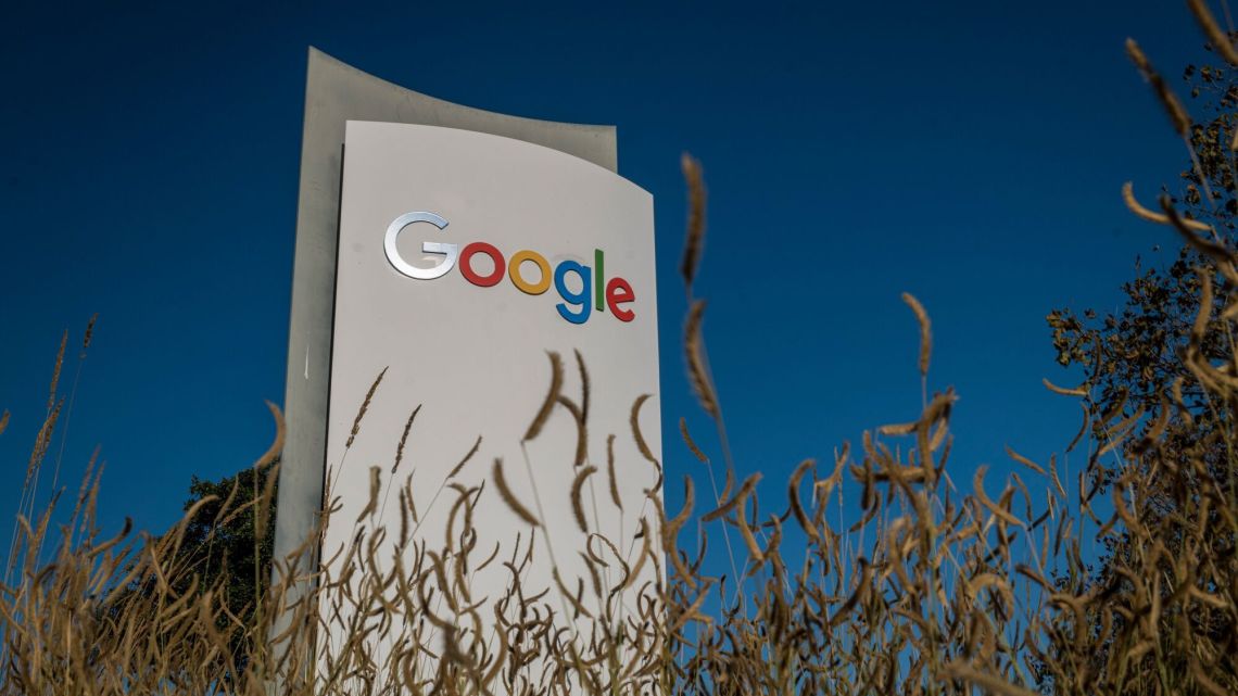 Google en la Mira: Acusaciones de Monopolio por su Acuerdo con Charter AI