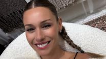 Pampita impone la tendencia del sweater poncho ideal para un look canchero de invierno