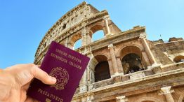 Ciudadanía italiana: sigue la polémica por las condiciones.