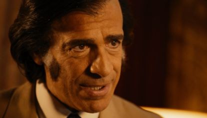 La Justicia frenó el estreno de la serie sobre Carlos Menem por un conflicto entre sus herederos y la falta de autorización formal para usar su imagen.
