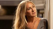 Estampas, colores y jean: las tres tendencias que anticipa Carrie Bradshaw con el estreno de And Just Like That