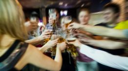 Alertan sobre el consumo de alcohol en menores de 12 años.