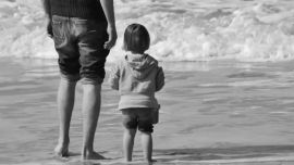 Por qué hay una fuerte caída de los nacimientos: "Nos vamos a convertir progresivamente en una sociedad cada vez más vieja"