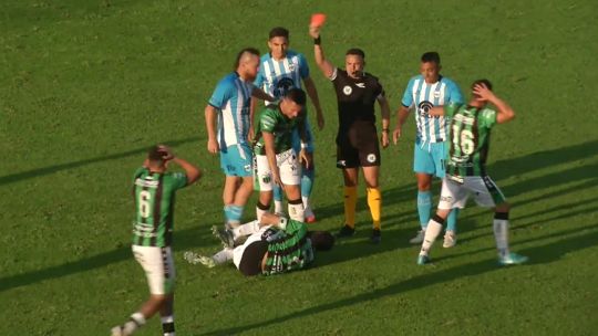 Fallo histórico en el ascenso: AFA suspendió a un expulsado durante la recuperación del jugador que lesionó
