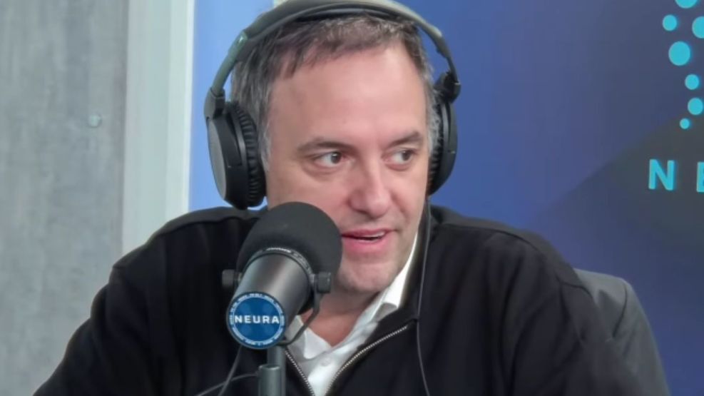 Manuel Adorni calificó videojuegos en Neura