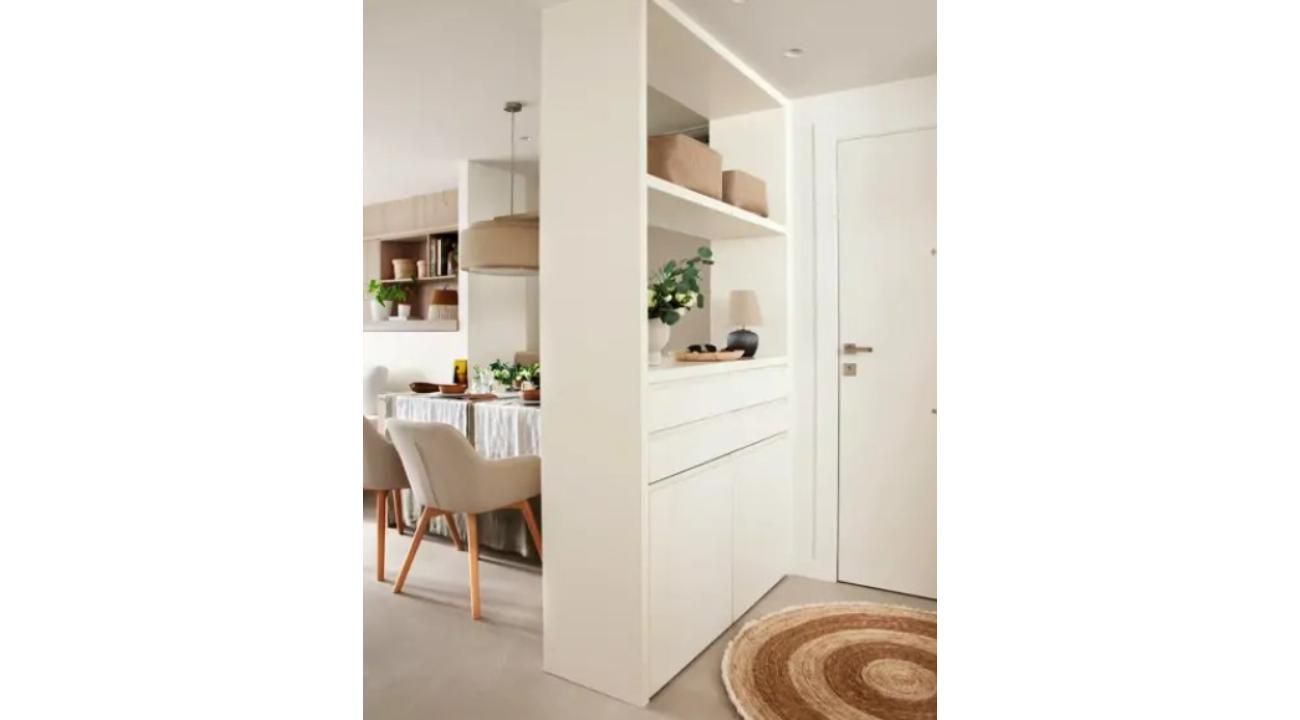 10 Ideas Elegantes para Decorar el Recibidor (Sin Caer en el Típico Espejo)