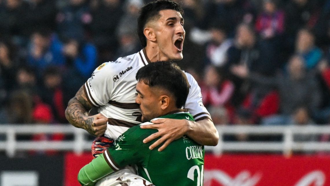 El que gana es el que festeja: la inesperada cargada de Platense a San ...