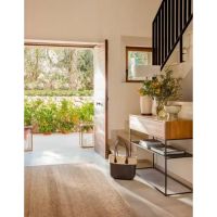 10 Ideas Elegantes para Decorar el Recibidor (Sin Caer en el Típico Espejo)