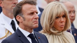 El presidente francés, Emmanuel Macron y su esposa Brigitte en Vietnam