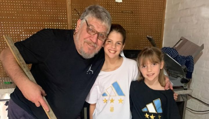 Wanda Nara y sus hijas festejaron el 25 de mayo con el papá de Mauro Icardi en Rosario