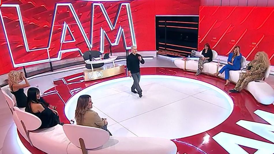 LAM estrenó nueva escenografía