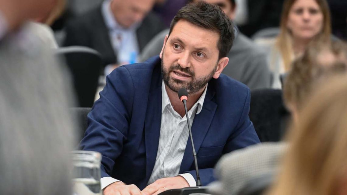 Pablo Juliano: Le dije lo mismo a la UCR que Esteban Bullrich al PRO