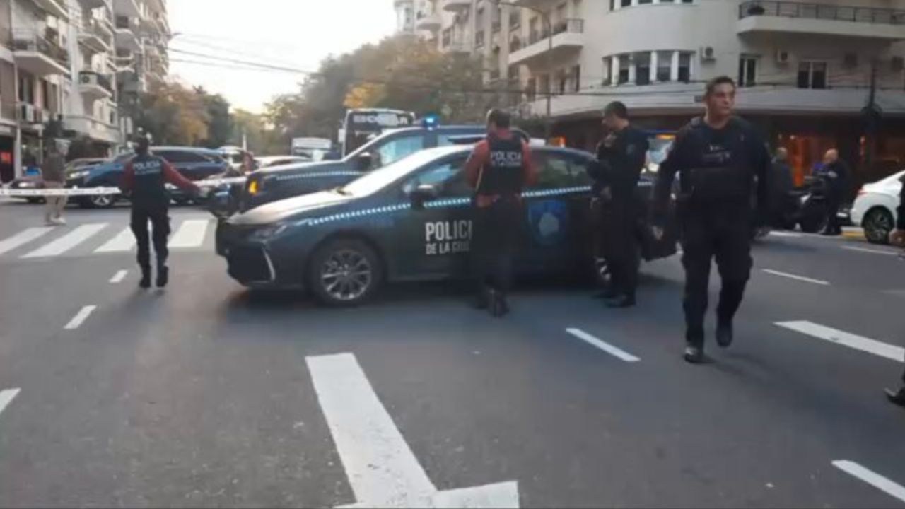 Amenaza de bomba en Recoleta y tragedia vial en la ruta 2