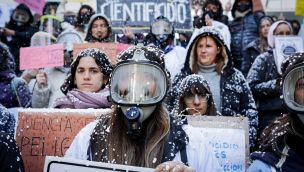 protesta de científicos en mayo 2025