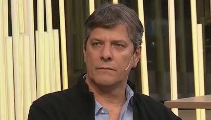 Mientras la crisis financiera avanza, el regreso del conductor a la televisión marca un nuevo movimiento que podría influir en sus proyectos.