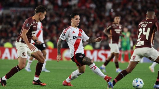 River se mide con Universitario.
