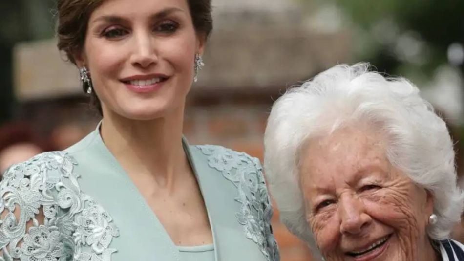 Letizia Ortiz y su abuela Menchu 