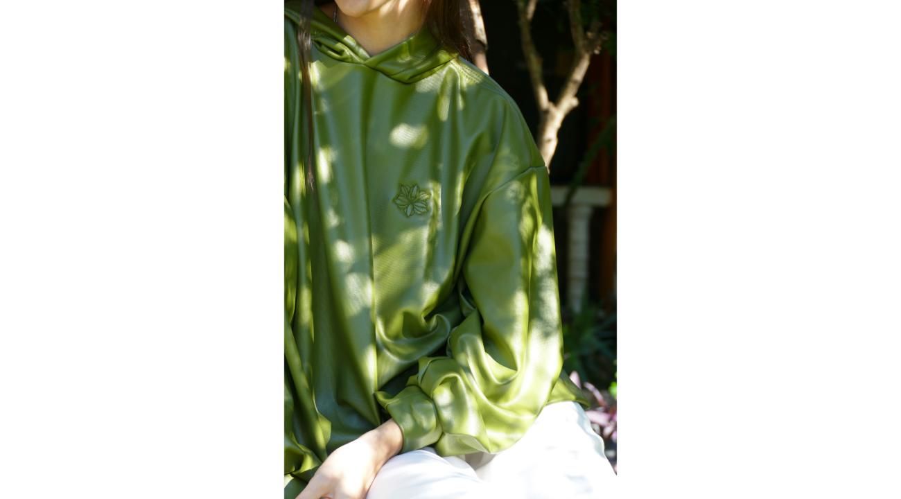 Ana Violeta presenta su colección invierno 2025: “EL JARDÍN”, un regreso a sus raíces creativas.