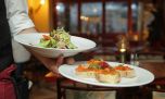 Dónde llevar a papá a comer según su personalidad: restaurantes para agasajarlo por Día del Padre 