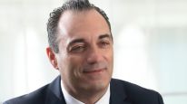 Cambio de mando en Stellantis: Antonio Filosa asume como CEO