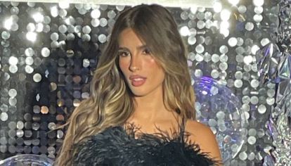 La gran exponente teen desplegó todo su glamour y brilló con su elección. 