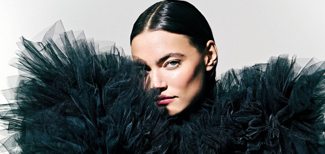 Tendencias de maquillaje 2025: del minimalismo al impacto visual