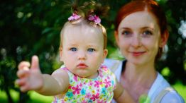 Empleadas domésticas: cuánto cobran las niñeras por media jornada en junio 20250530