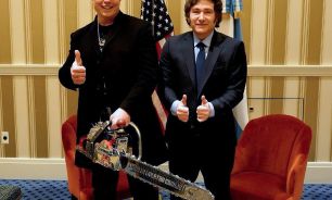 Elon Musk Javier Milei motosierra