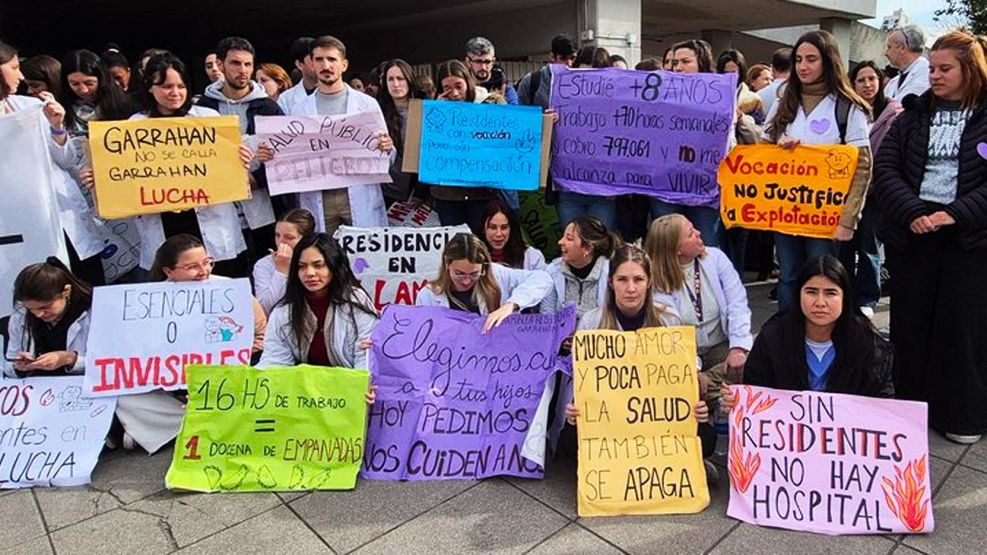 010625_crisis_hospital_garrahan_protesta_resisgarrahan_g