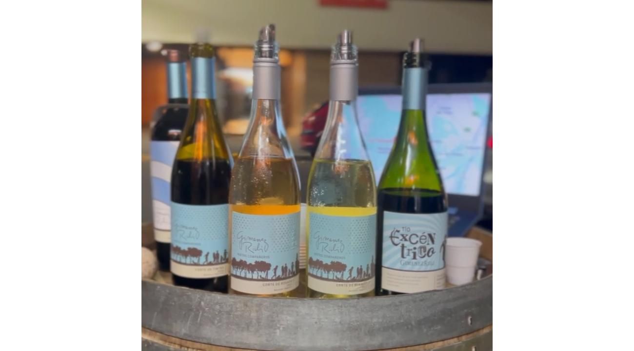 Descorche: vinos, encuentros y catas al paso en la veredita de Las Cañitas