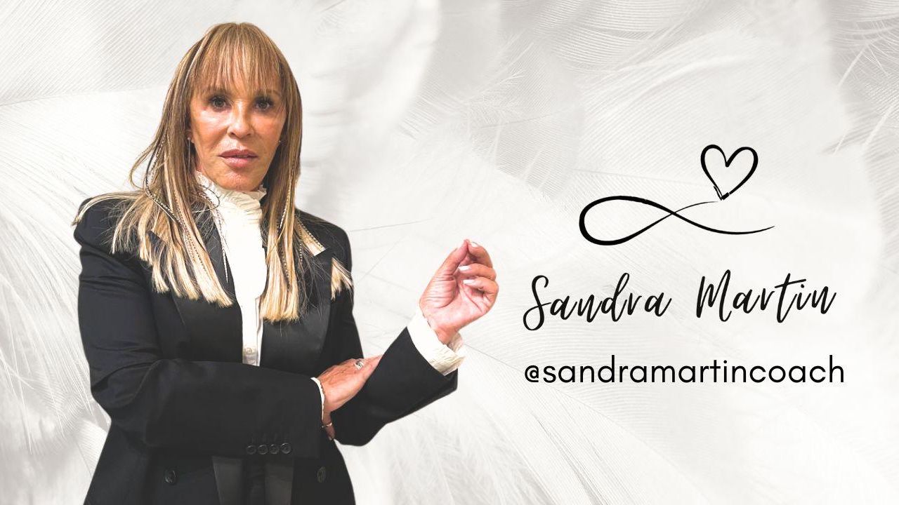 "Hasta la próxima mirada" de la Lic. Sandra Martín: Una invitación poética a explorar despedidas y reencuentros | Foto:CEDOC