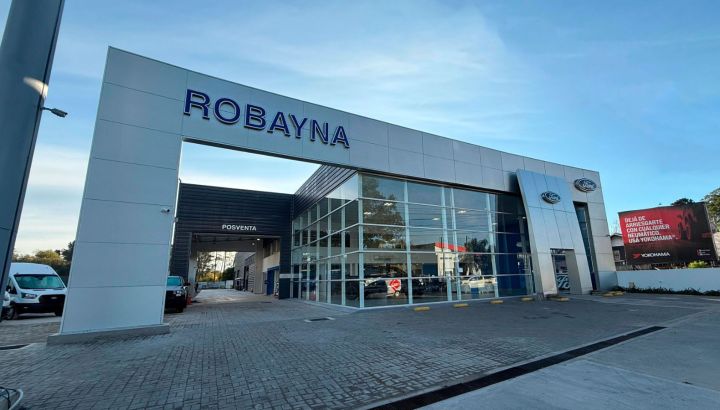 Grupo Robayna renovó su showroom estrella de zona norte