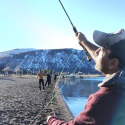 Las clínicas de pesca con mosca han recorrido buena parte del territorio neuquino brindando formación para todas las edades y niveles. 
