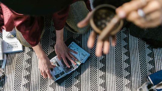 Horóscopo de junio: los signos menos favorecidos del mes y sus desafíos emocionales