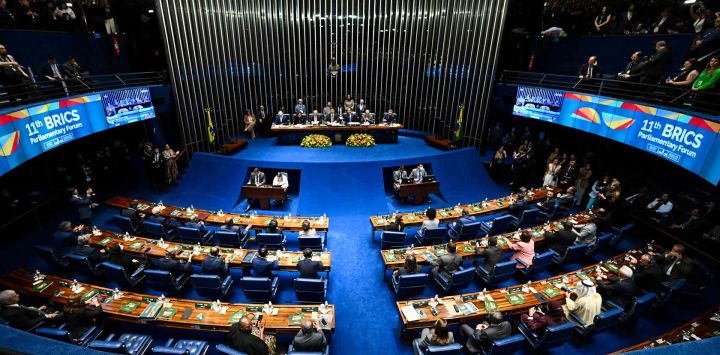 Vista general de la sesión inaugural del XI Foro Parlamentario BRICS en el Senado Federal de Brasilia. Foto de EVARISTO SA / AFP