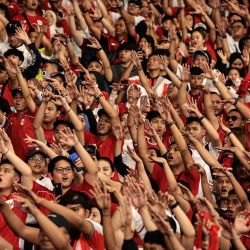 Aficionados de Indonesia animan a su selección antes del partido de clasificación asiática para la Copa Mundial de la FIFA 2026. Foto de Yasuyoshi CHIBA / AFP | Foto:AFP