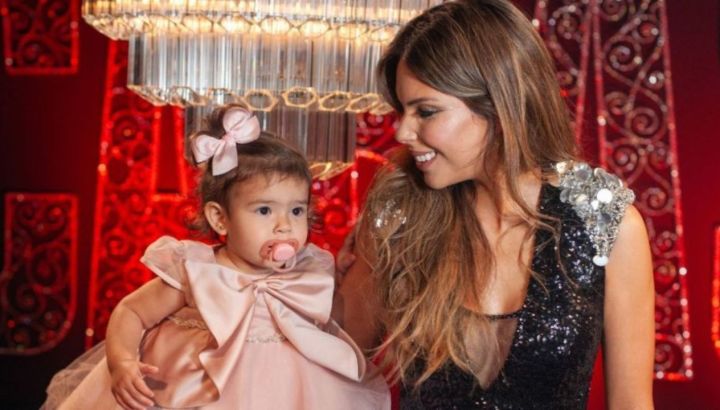 Una Sarah Burlando bebé hace estallar a su papá y su mamá: Barby Franco comparte el recuerdo más emotivo y divertido 
