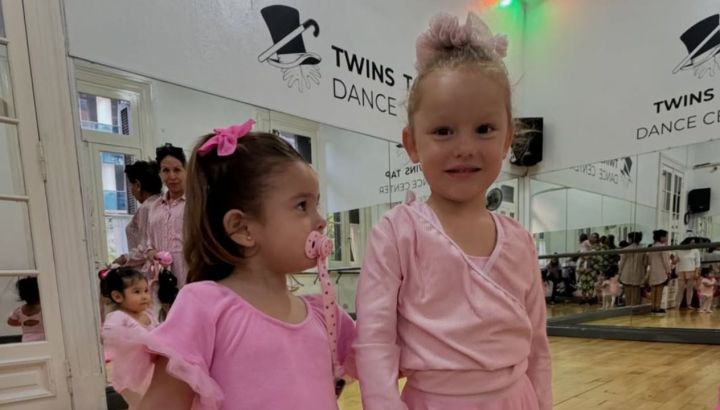  Mini estrellas en la pista: Sarah Burlando y Anita García Moritán deslumbraron con su tierno baile