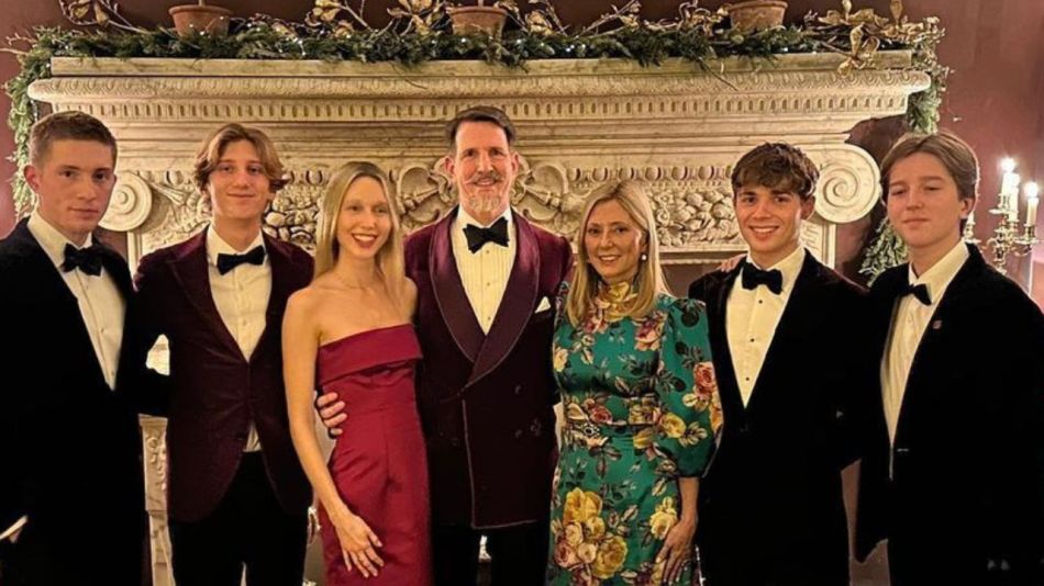 Pablo de Grecia y su familia