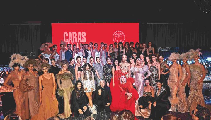 Diez Años de Glamour: La Celebración de Caras Moda