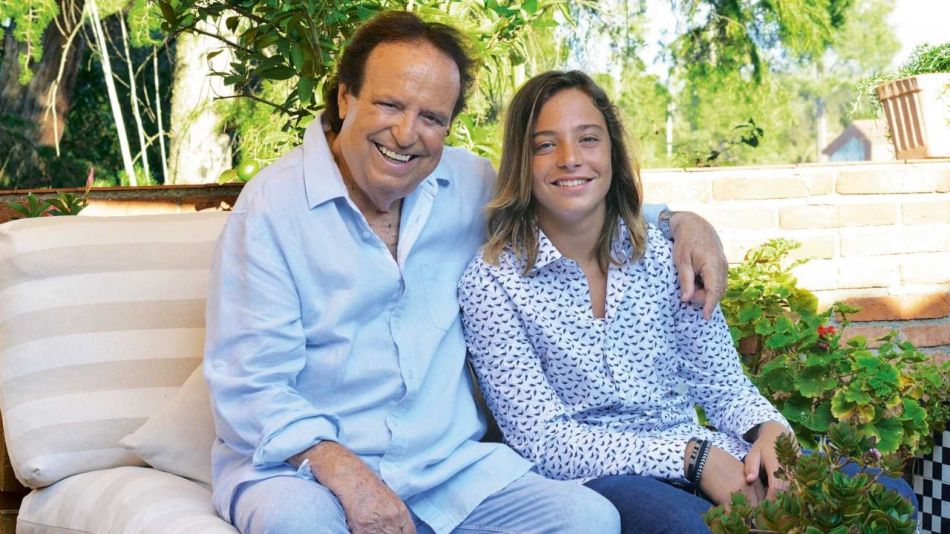 Dyango y su nieto, Izan Llunas