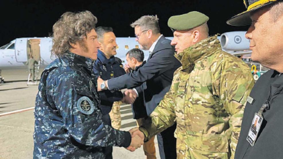 07_06_2025_milei_militar_fuerzas_armadas_cedoc_g