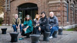 Grandes artistas, obras en formatos pequeños.