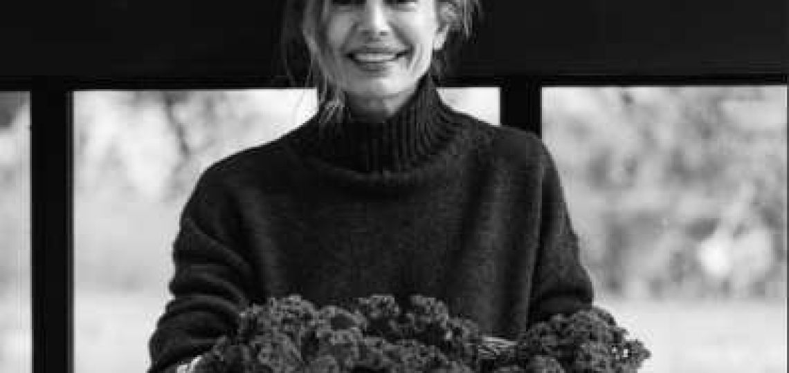 Juliana Awada y el suéter de cuello alto perfecto para el invierno chic y sin esfuerzo