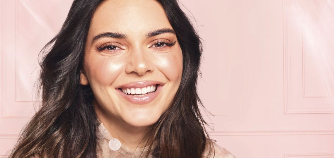 Cómo recrear paso a paso el look glowy de Kendall Jenner 