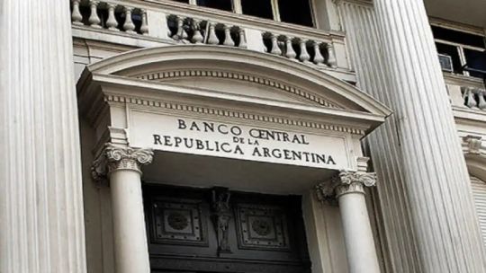 “Acumular reservas o pagar la deuda”: la disyuntiva del Gobierno en materia cambiaria