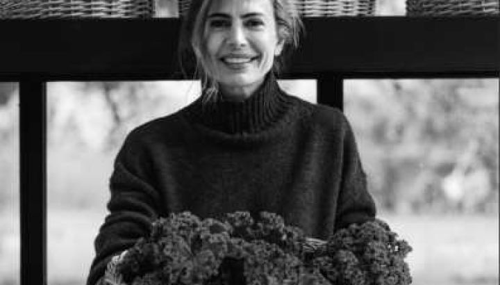 Juliana Awada ya avisó: 5 sweaters de cuello alto muy calentitos de Zara que las mujeres elegantes agotarán este invierno