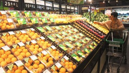 La modificación anunciada por el INDEC que actualizará el IPC con una canasta que incluirá nuevos hábitos de consumodel cambio es un paso hacia la construcción de un índice relevante para los consumidores y hacedores de política.