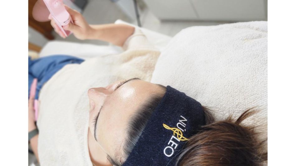 Peeling en invierno: tratamiento aliado para una piel renovada y luminosa